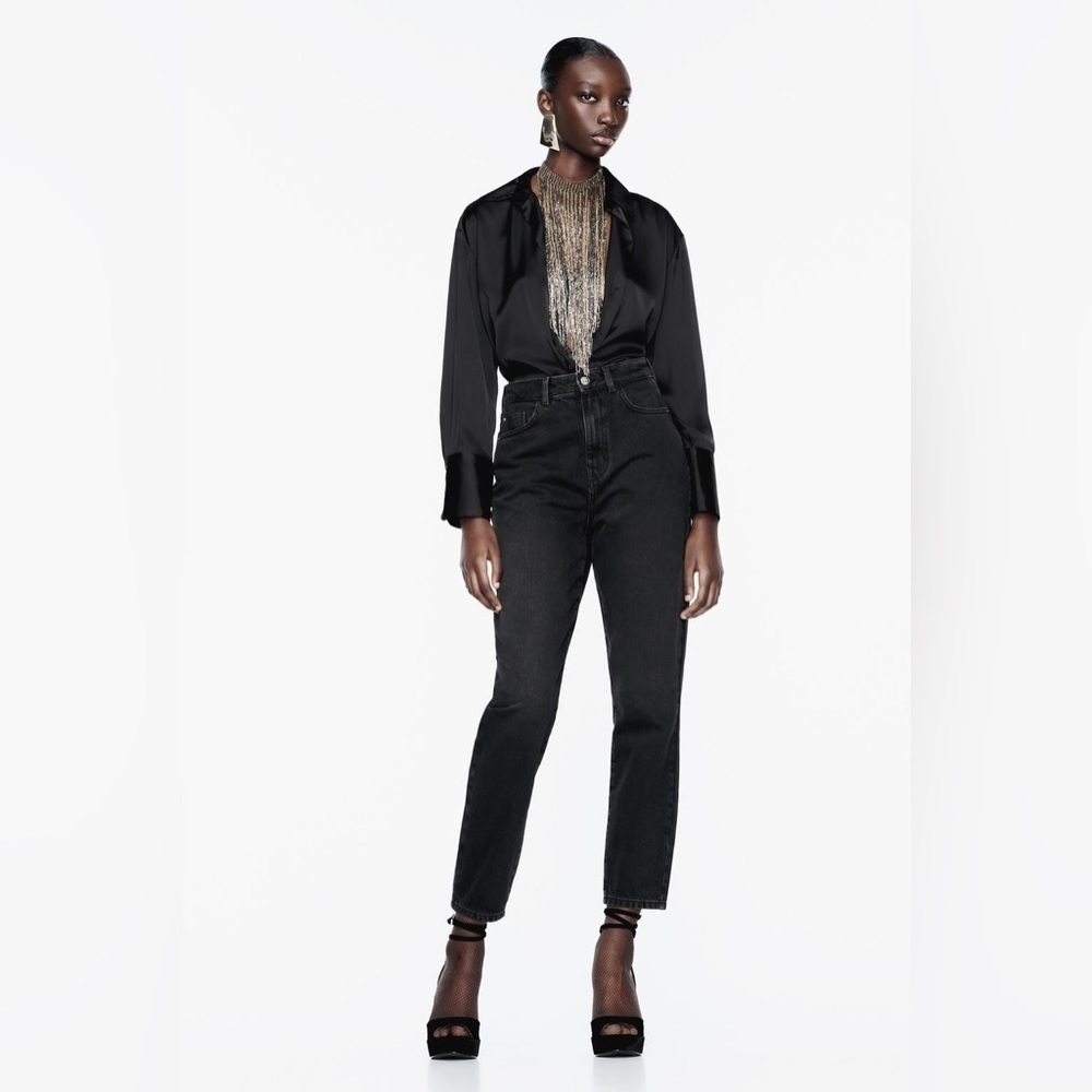 NWT ZARA Regular Fit High Rise Regular Leg Ankle Length Comfort. Size 2
